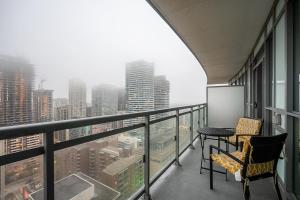 Modern 1 Bedroom Dunfield Ave Apartment