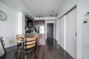Modern 1 Bedroom Dunfield Ave Apartment
