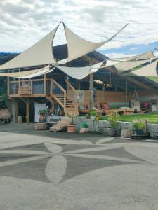 Nisihof, Buurenzimmer Family or Single