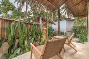 La Luna Villa Siargao - Entire 3BR Villa w Plunge Pool & Rooftop