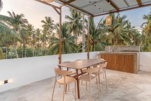 La Luna Villa Siargao - Entire 3BR Villa w Plunge Pool & Rooftop