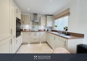 3 Bed Stylish Shrewsbury Home