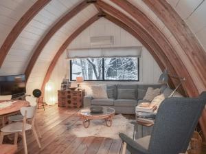 Hakuba Stugan - Gorgeous A-frame Chalet