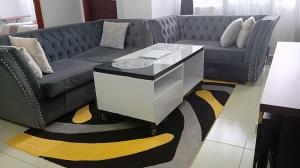 Serene Escape, Chic & Cozy Chess