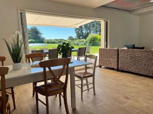 Maisons de vacances House 10p between Bourg and Beaches : photos des chambres