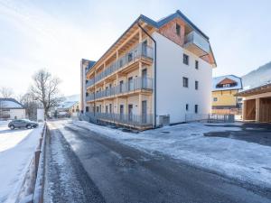 Ski-In Area Apartment with Ski Bus