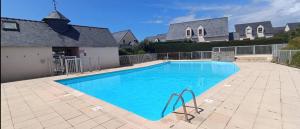 Maisons de vacances Maison de plage avec piscine Erdeven-Carnac : photos des chambres