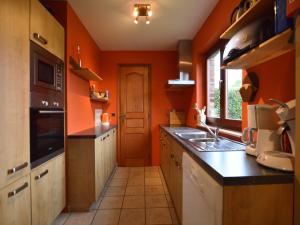 Waimes Forest-Edge Escape