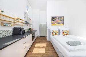 Great 1-room apartment with free underground parking