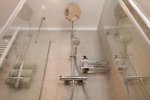 Great 1-room apartment with free underground parking