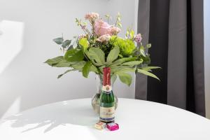 Great 1-room apartment with free underground parking