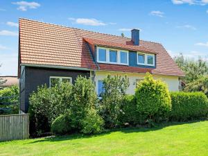 Stylish apartment in Stormbruch with garden