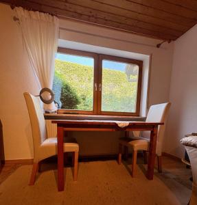 Ferienwohnung 5 Minuten zum Bodensee, 10 Minuten zum Stadtzentrum, sehr ruhig, kühl auch bei Hitze