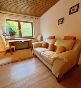 Ferienwohnung 5 Minuten zum Bodensee, 10 Minuten zum Stadtzentrum, sehr ruhig, kühl auch bei Hitze