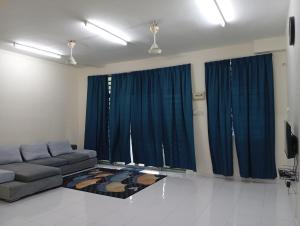A&Z Homestay Kangar with 4 Bedroom Aircond