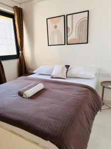 AquaPrivate 1Bhk Apartment in Amanora Park Town