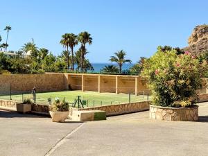 Moderno Estudio en resort Eurotennis frente al mar