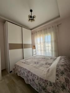 Sea View Deluxe Apartments Qerret Golem