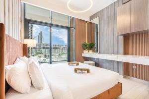 Urban Family Home minutes from Downtown