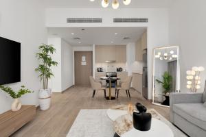 Maison Privee - Charming Urban Escape with Resort-Style Facilities