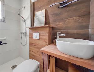 Appartements House with Garden, Terrace, Barbecue and Parking : photos des chambres