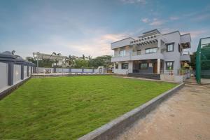 Courtyard Villa by Tropicana Stays