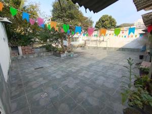 Casa Espaçosa área verde e Camping