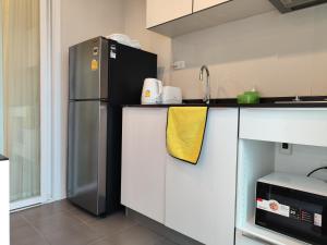 4 Floor - The Base Downtown Condominium next to Central Shopping Mall