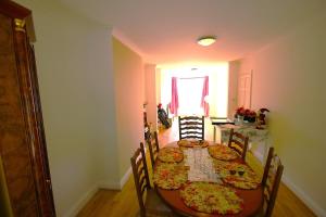 3 Bed Family House and Garden