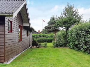 Retro Chic Haven in Bork Harbor-By Traum