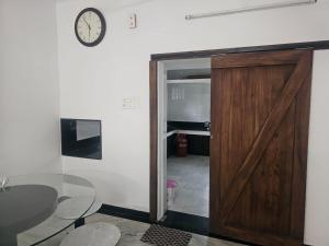 Shiva Shambo Home Stay - Entire Villa