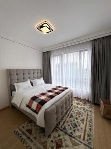 beautiful two bedroom apartment with swimming pool fully equipped gym ample parking space and a relaxing rooftop with breathtaking views in lavington