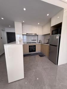 beautiful two bedroom apartment with swimming pool fully equipped gym ample parking space and a relaxing rooftop with breathtaking views in lavington