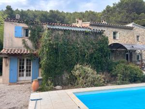 Villas Mas provencal avec piscine privee proche Bandol : photos des chambres