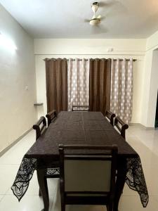 Cozy 3BHK Apartment RR Nagar with Sunset view