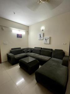 Cozy 3BHK Apartment RR Nagar with Sunset view