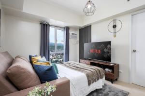 Furnished 1-Bedroom in Avida Towers Riala, Cebu IT Park with Fast WiFi, Netflix, Pool and More