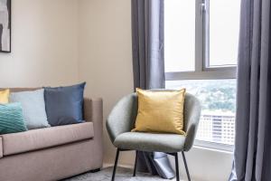 Furnished 1-Bedroom in Avida Towers Riala, Cebu IT Park with Fast WiFi, Netflix, Pool and More