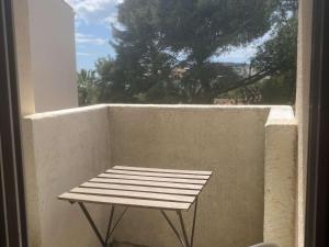 Studio avec Balcon, Parking et Wi-Fi près des Thermes de Balaruc-les-Bains - FR-1-553-202
