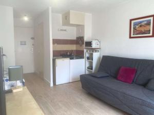 Studio avec Balcon, Parking et Wi-Fi près des Thermes de Balaruc-les-Bains - FR-1-553-202