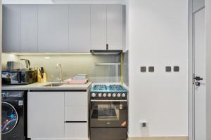 Posh Studio in MBR by Deleguest