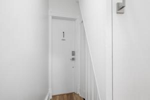 Pittsburgh Millvale Modern and Cozy 1 Bedroom Apartment with Parking