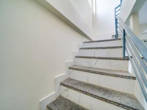 Hotel O by OYO Relax Inn