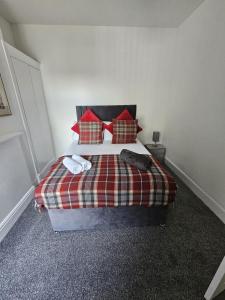 Stylish 4 Bed for long and short term stays