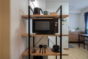CraftFlat Komagome 601, a compact studio at excellent location