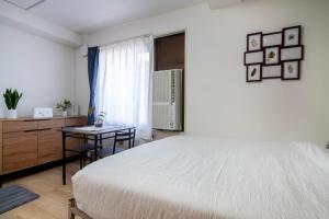 CraftFlat Komagome 601, a compact studio at excellent location