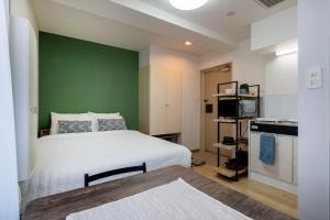 CraftFlat Komagome 601, a compact studio at excellent location