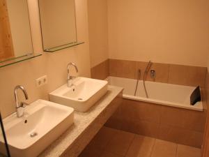 Chalet in Kirchberg near Ski Lift & Sauna