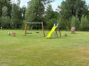 Maisons de vacances Gite du Lavoir Beauval Chateaux 4 Bedrooms 2 Bathrooms Air conditioning : photos des chambres