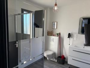 Maisons de vacances Gite du Lavoir Beauval Chateaux 4 Bedrooms 2 Bathrooms Air conditioning : photos des chambres